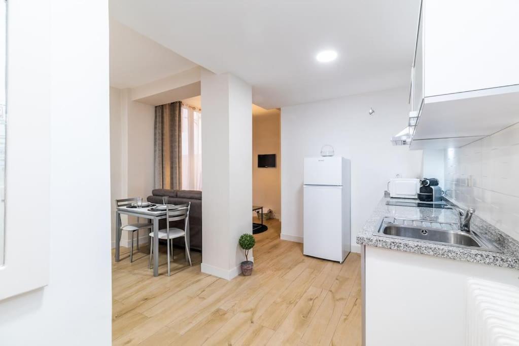 Apartamento Pedro Antonio Parking Gratis غرناطة المظهر الخارجي الصورة